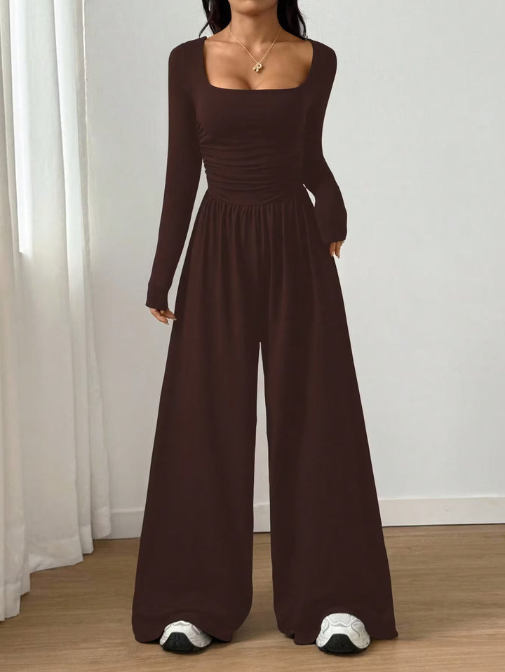Alise - Geraffter Jumpsuit mit quadratischem Ausschnitt und weitem Bein