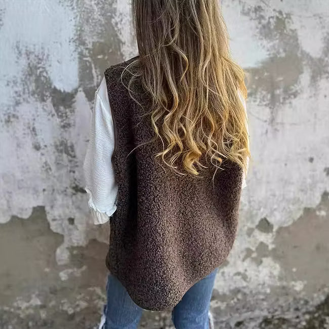 Ailyn - Strukturierte langärmlige Strickjacke mit Knopfleiste