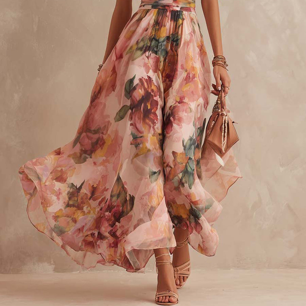 Alisa - Fließendes Maxikleid mit einseitig platziertem Floralmuster