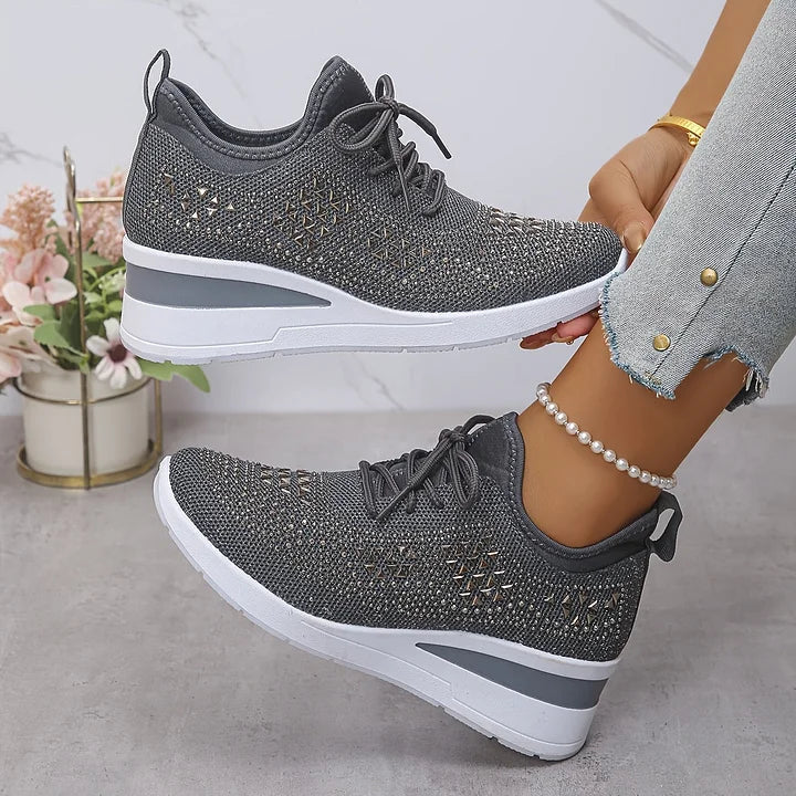 Lilia - strassbesetzter Keilsneaker