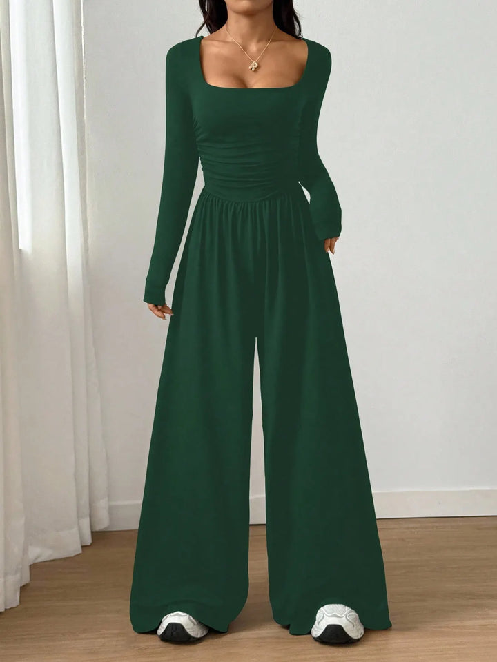 Alise - Geraffter Jumpsuit mit quadratischem Ausschnitt und weitem Bein