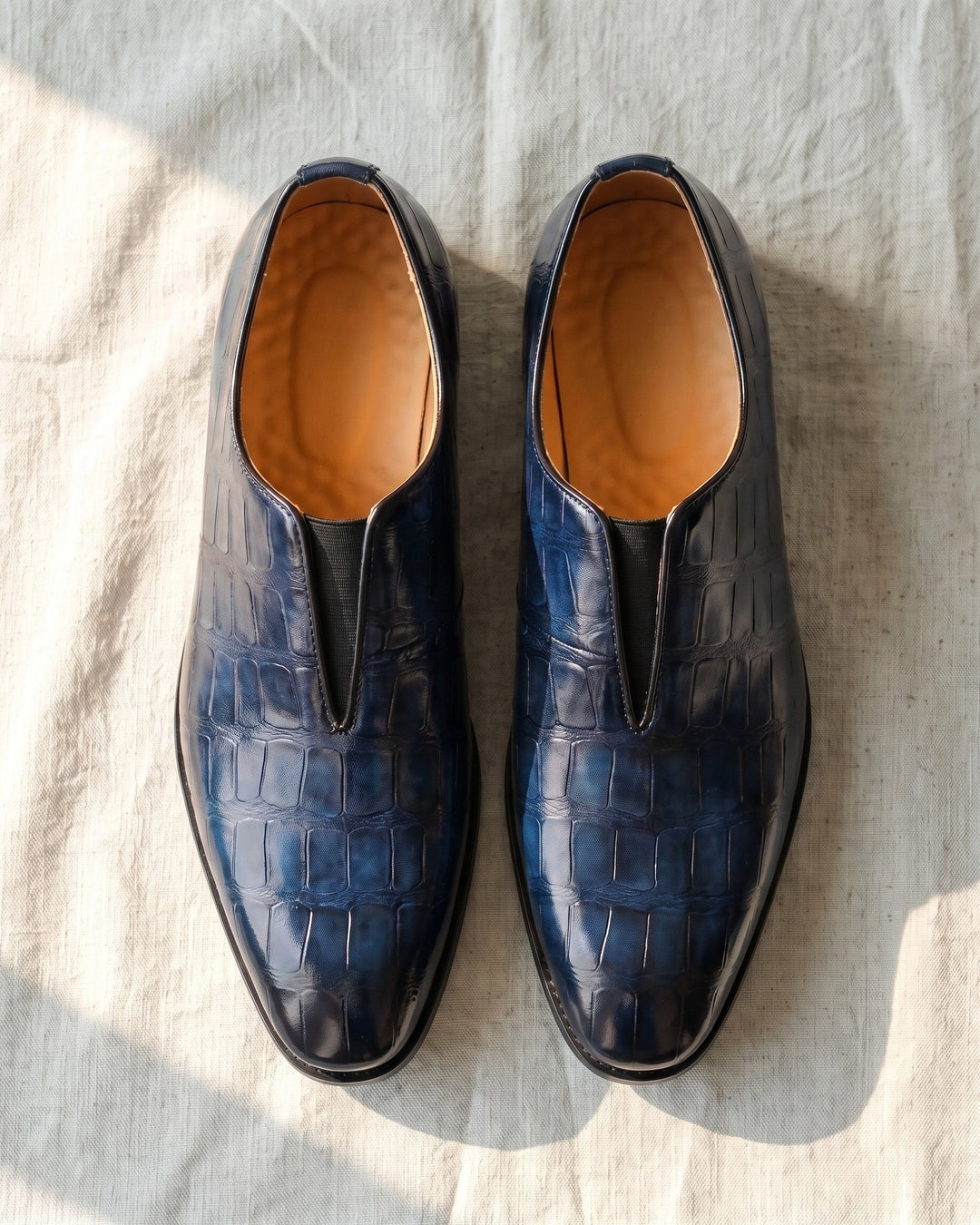Denton - Kroko-geprägter Slipper mit Antik-Finish