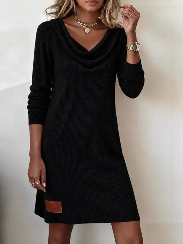 Avena - Rippstrickkleid mit Wasserfallkragen