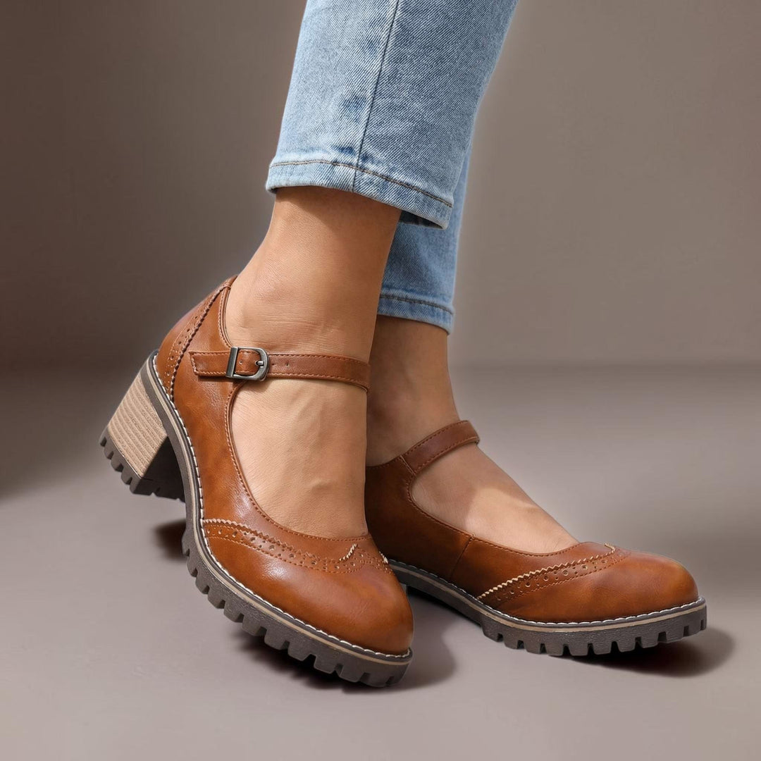 Ilyra - Blockabsatzschuhe mit Riemchen und Schnalle
