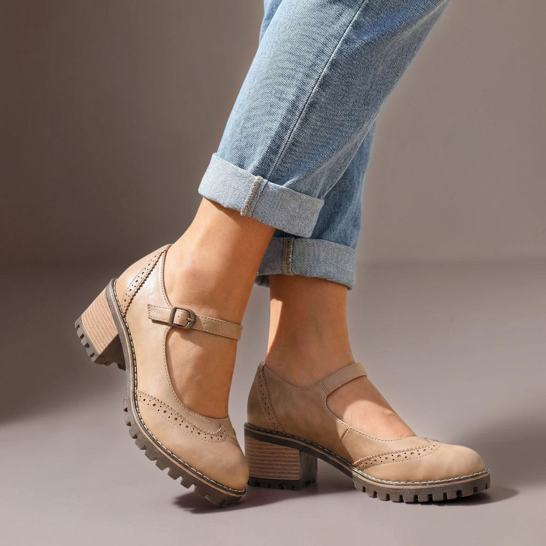 Ilyra - Blockabsatzschuhe mit Riemchen und Schnalle